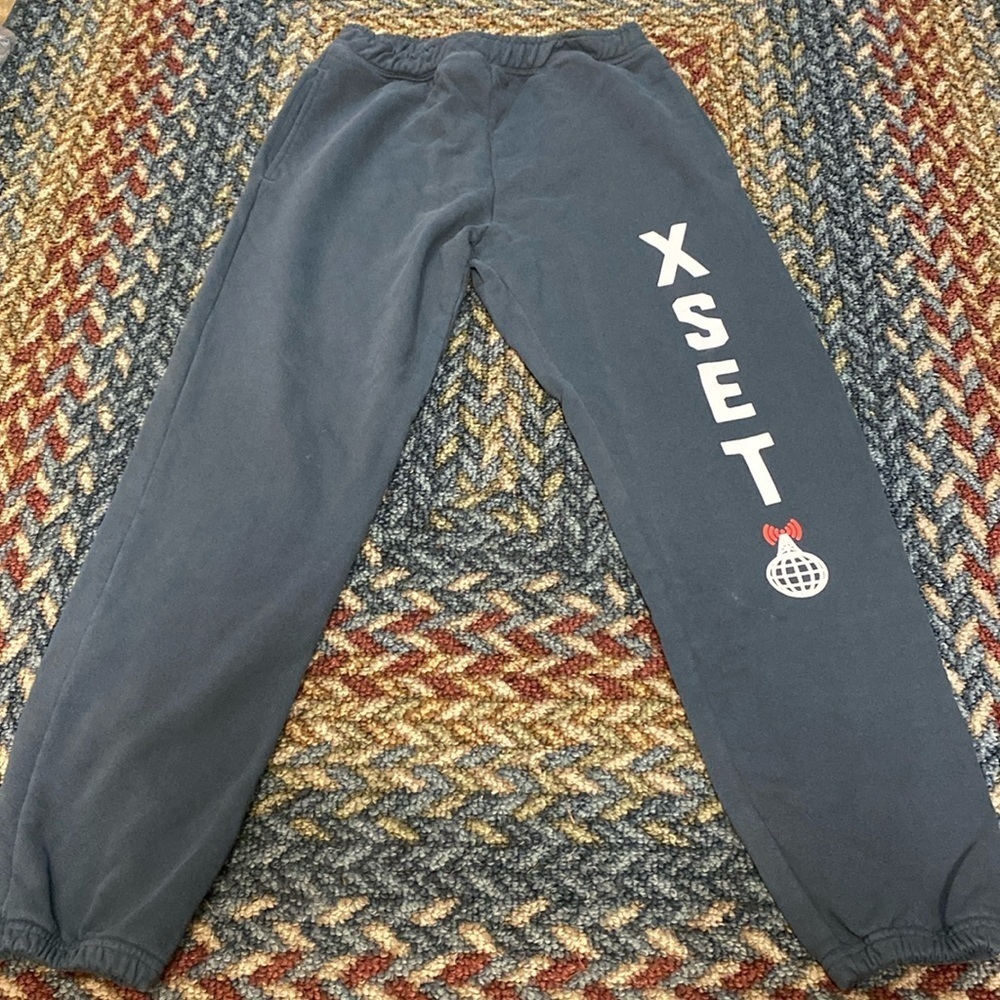 Standard Issue Size Medium Sweatpants Athleisure Fall Cozy Activewear Lounge